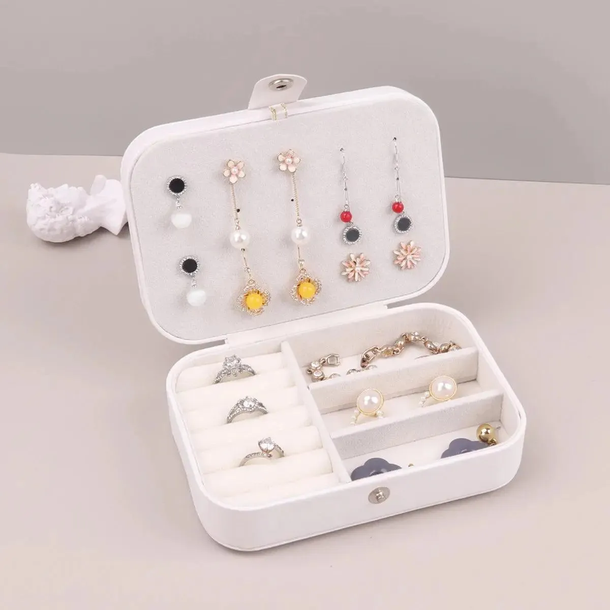 Travel Jewelry Organizer - Stylish & Portable Storage Box