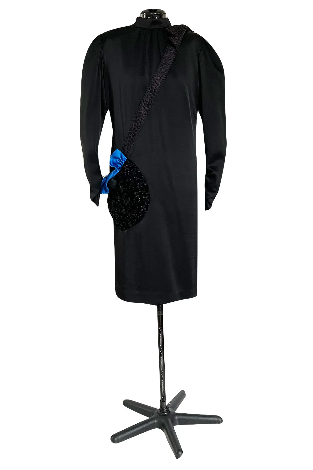 Unusual 1980s Nina Ricci by Gérard Pipart Witty Trompe L'oeil HandBag Dress