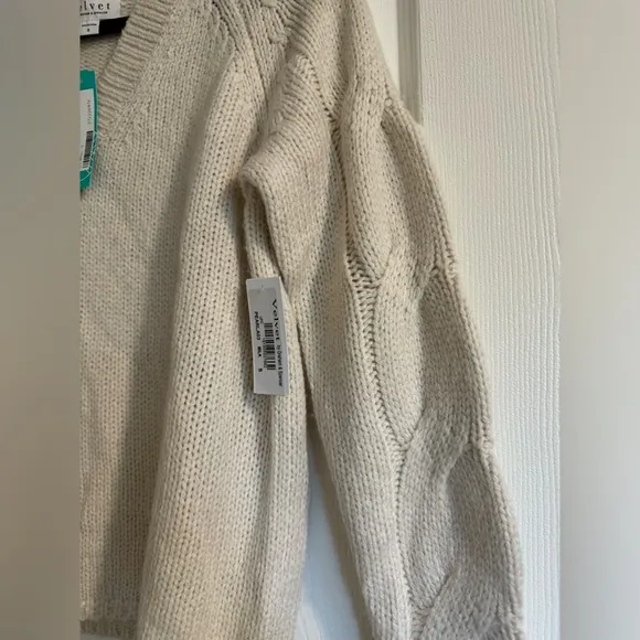 Velvet by Graham and  Spencer Pearla Wool Cable knit Sweater