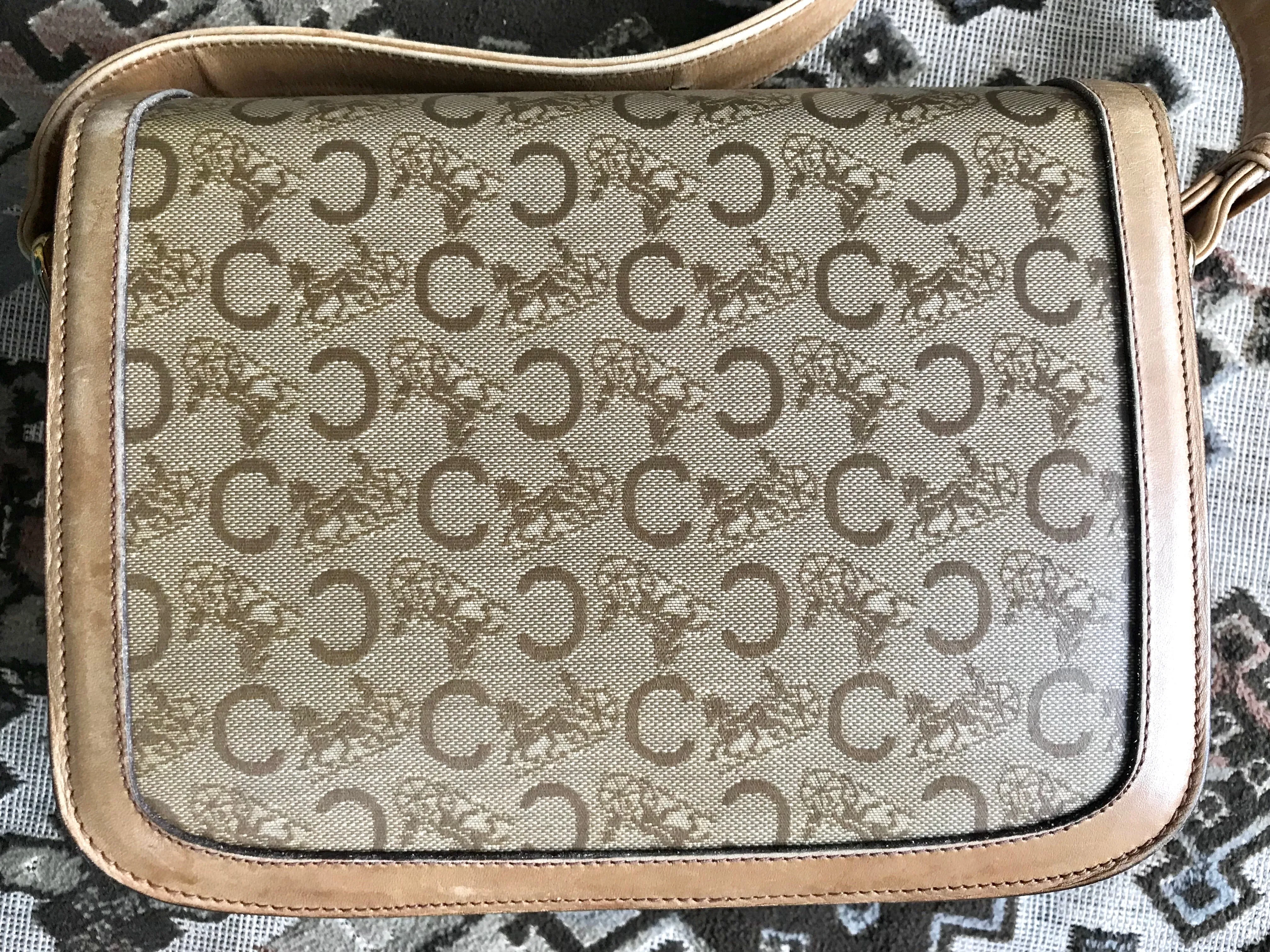 Vintage Celine beige macadam and blason pattern classic shoulder bag with golden logo motifs. Diffusion line. 050316r3