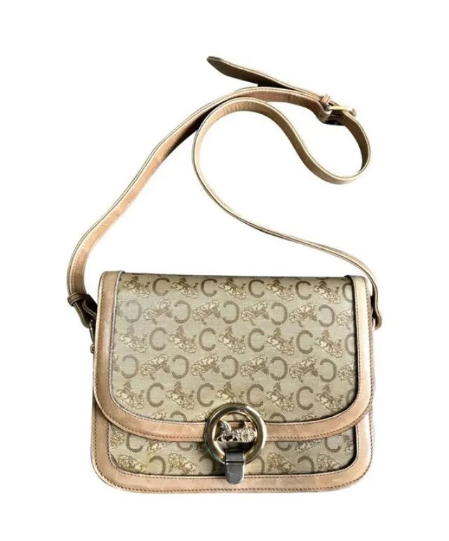 Vintage Celine beige macadam and blason pattern classic shoulder bag with golden logo motifs. Diffusion line. 050316r3