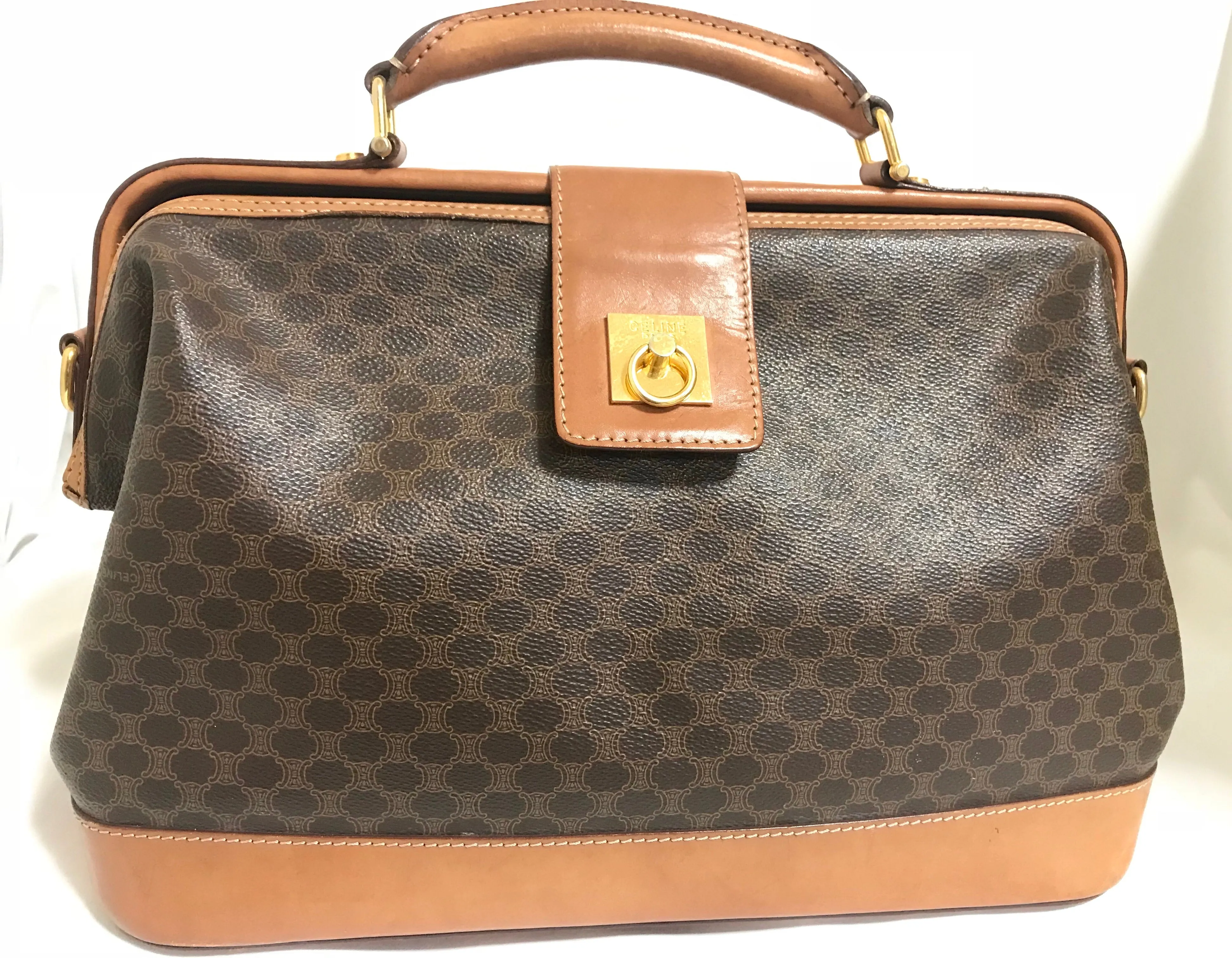 Vintage Celine brown macadam blaison doctor bag with tanned brown leather trimming. Classic unisex use bag. riri zipper