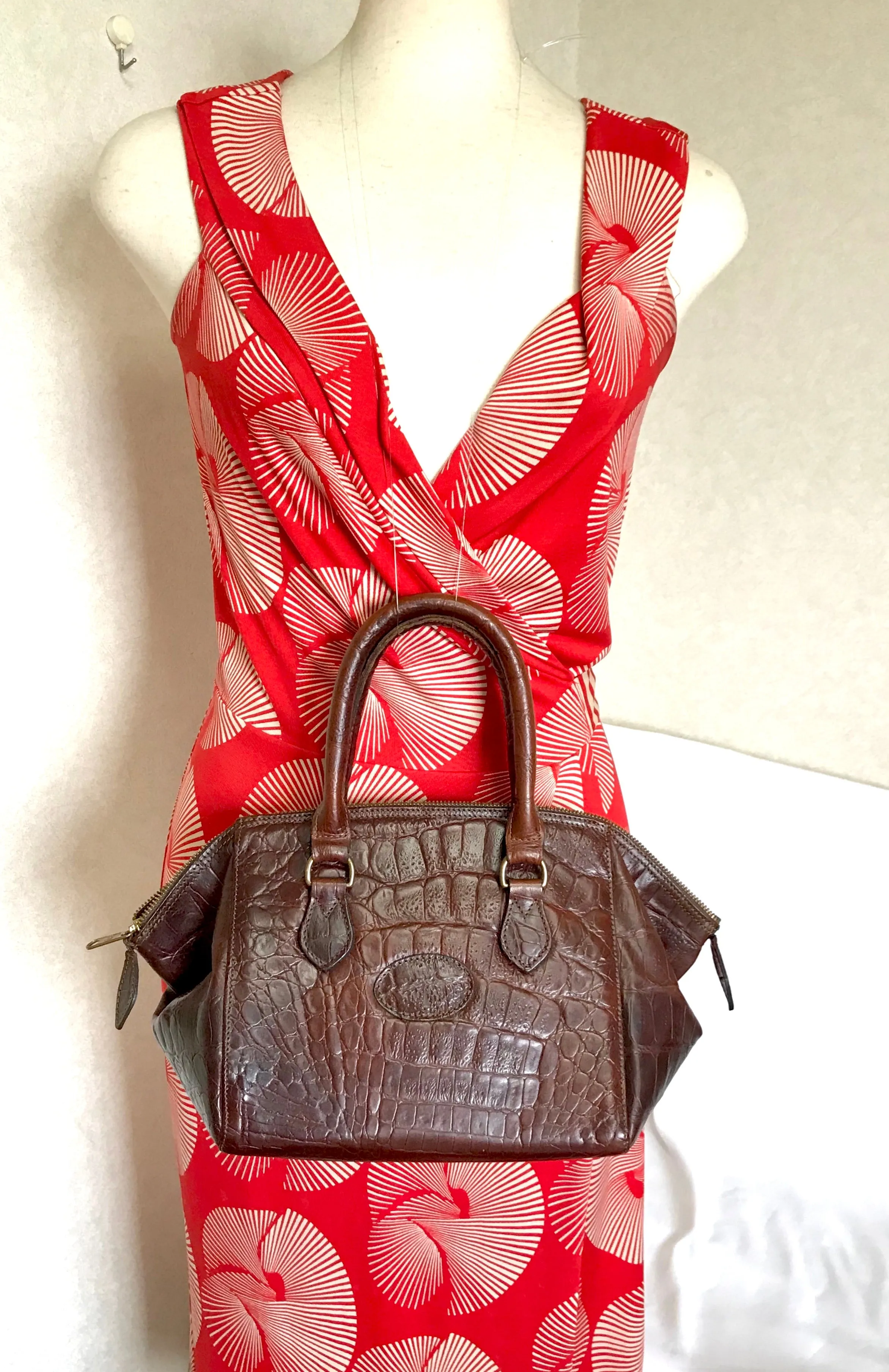 Vintage Mulberry croc embossed leather birkin mini doctor's bag style handbag. Classic masterpiece back in the old era of Roger Saul. 061022